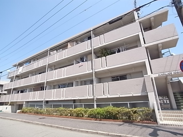 サンパレス甲子園の建物外観