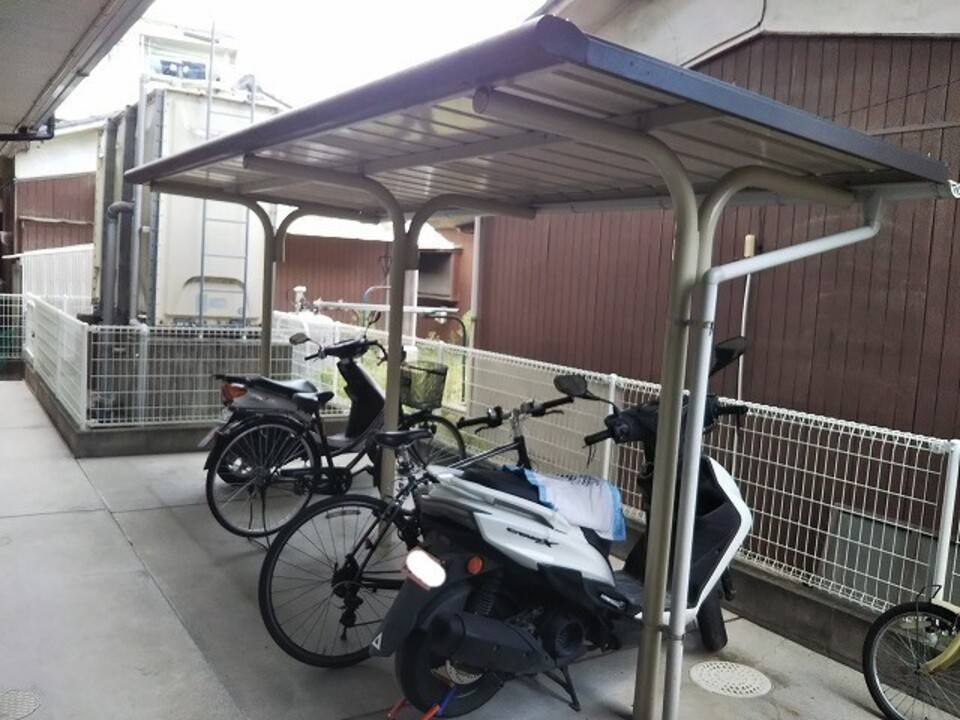 駐車場　駐輪場