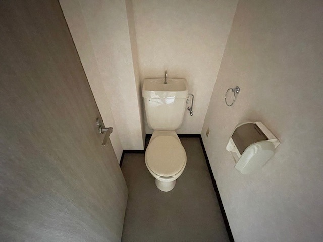 【ＡＶＡＮＴ荘園のトイレ】