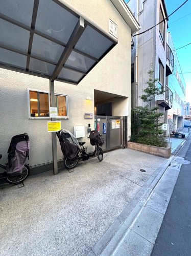 【荒川区荒川のマンションの幼稚園・保育園】