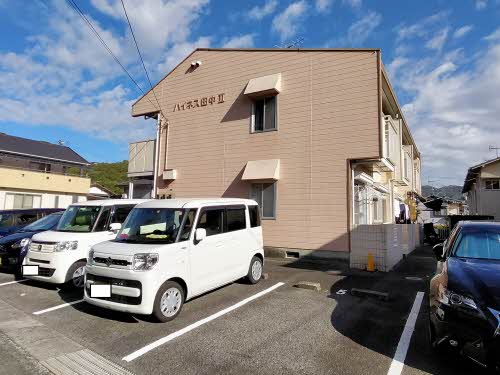 福山市横尾町のアパートの建物外観