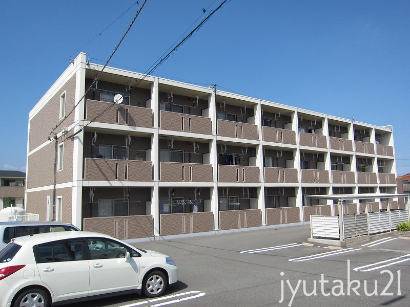 徳島市蔵本元町のマンションの建物外観