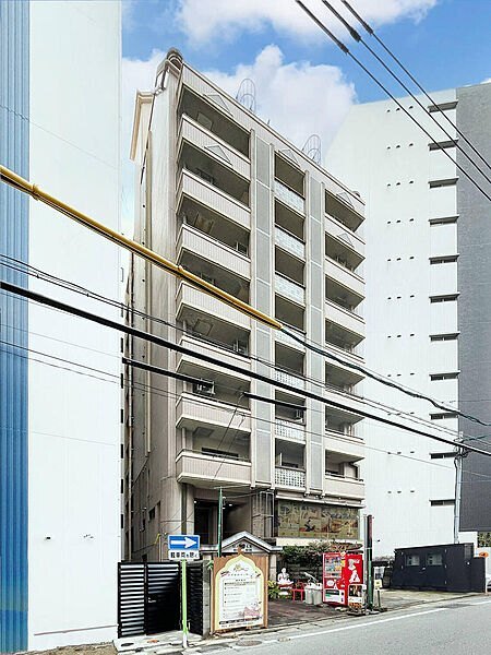 福岡市博多区祇園町のマンションの建物外観