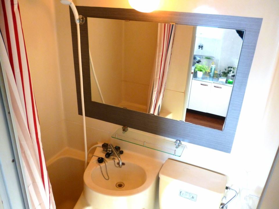 バス・シャワールーム　ユニットバスになります