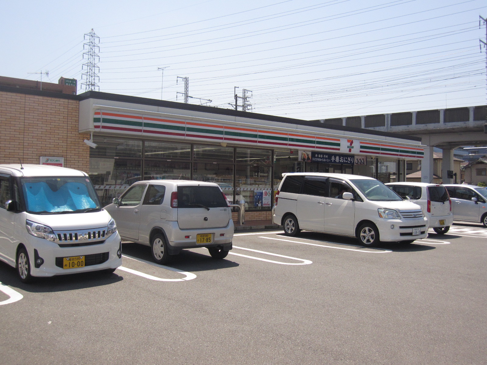 コンビニ　セブンイレブン加古川尾上町店（コンビニ）まで833m