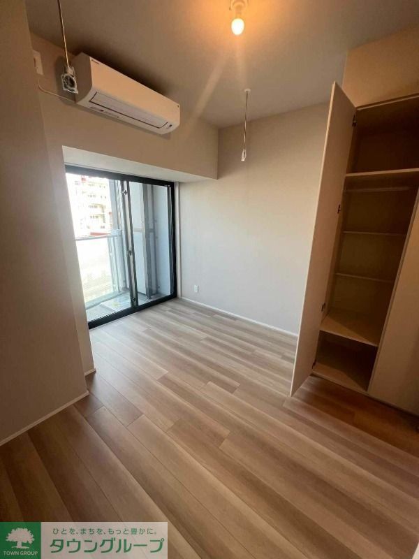 居室・リビング　８月２日見学一斉解禁！ご予約受付中！！お電話ください！（…