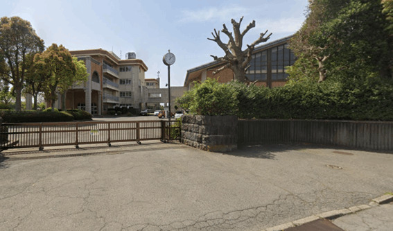 中学校　富里市立富里北中学校（中学校）まで1493m