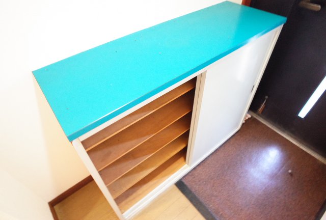 収納　シューズボックス