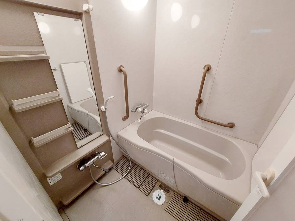 バス・シャワールーム　浴室