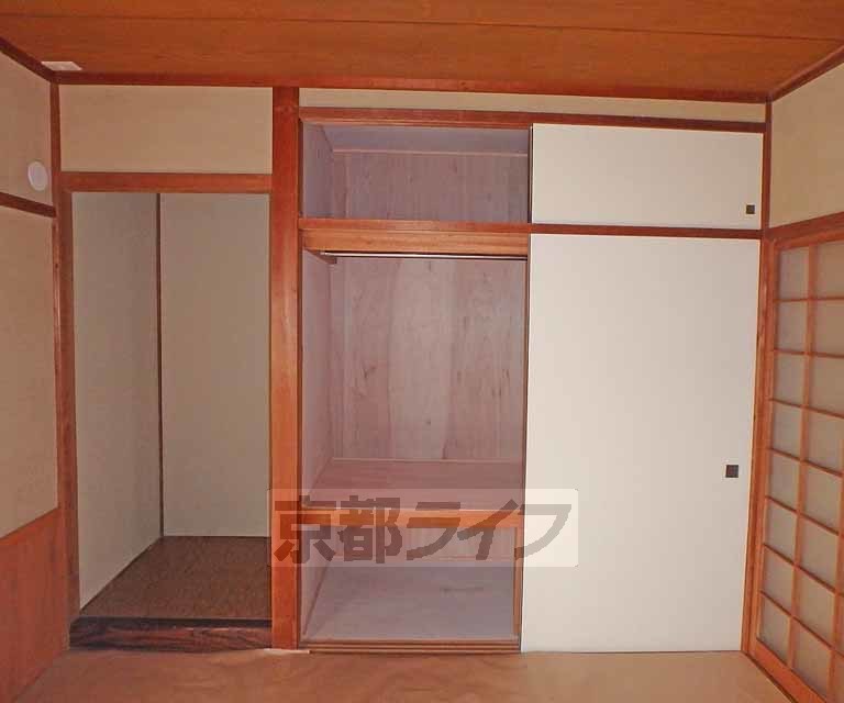 収納　６帖和室の押入です。