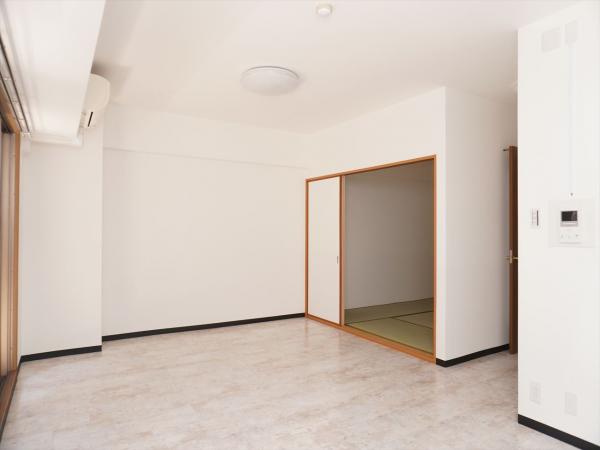 居室・リビング　内装