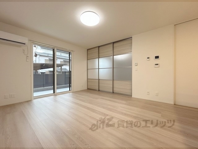 居室・リビング　リビング