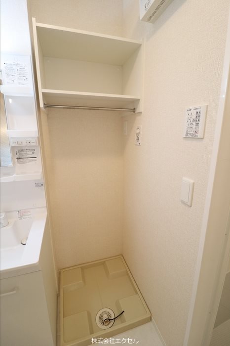 洗面設備　室内洗濯機置き場です。