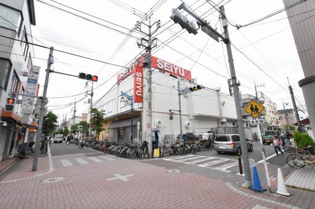 スーパー　西友（スーパー）まで311m