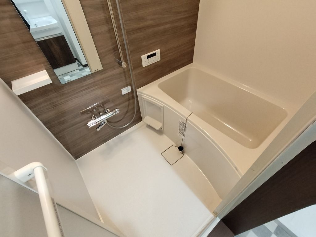 バス・シャワールーム　バス