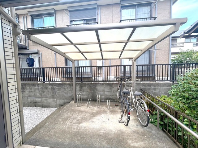 その他共有部分　★屋根付き駐輪場★