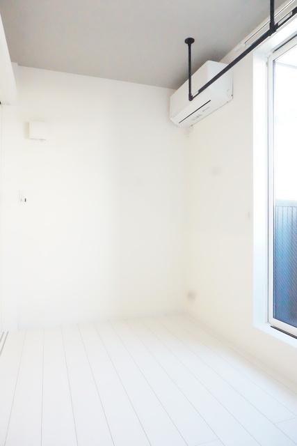 その他部屋・スペース　３．２帖の洋室です☆