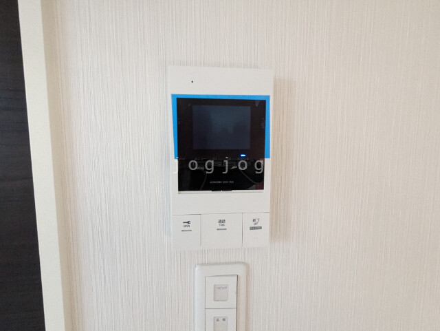 セキュリティ　モニター付きインターホン