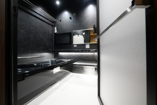 バス・シャワールーム　ゆったり過ごせるお風呂です