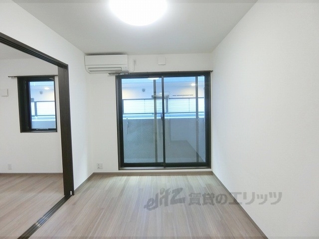 居室・リビング　洋室