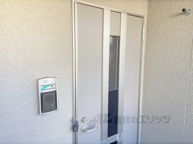 玄関　インターホン