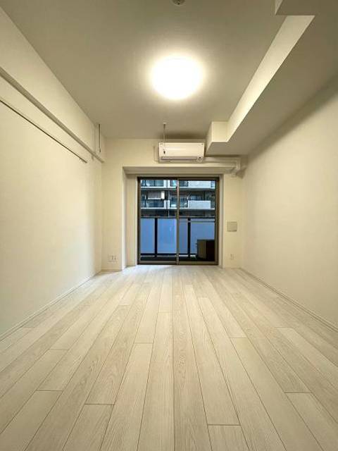 居室・リビング　ゆったり過ごせる居間です