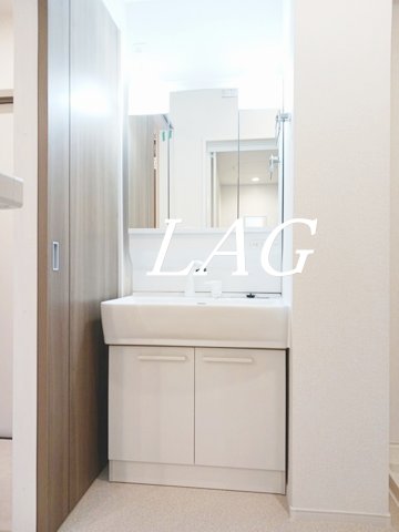 洗面設備　洗面台です。