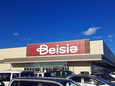 スーパー　ベイシア（スーパー）まで720m