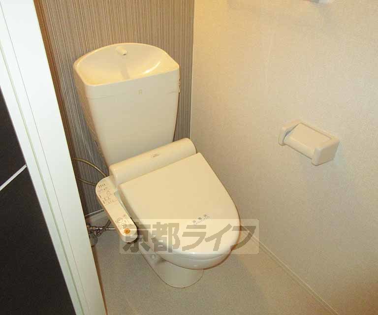 トイレ　清潔感のあるトイレです