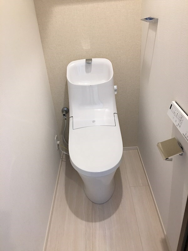 トイレ　トイレ