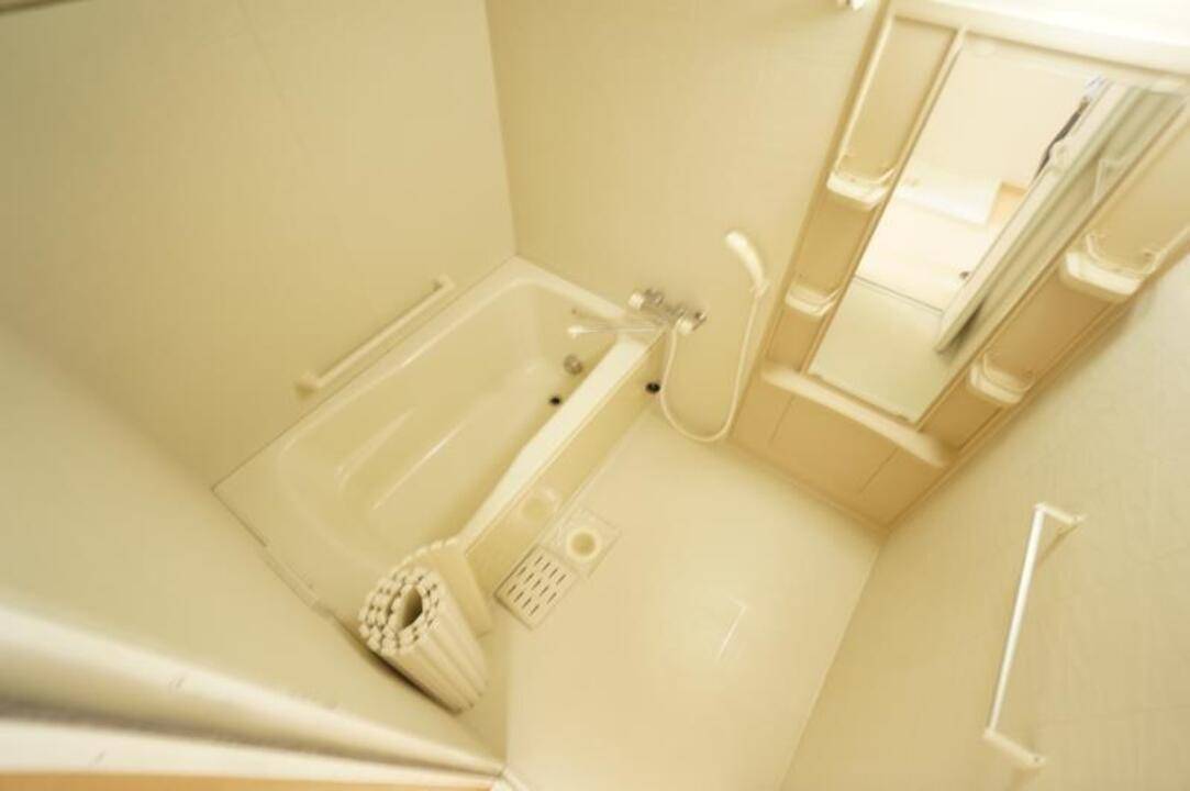 バス・シャワールーム　浴室