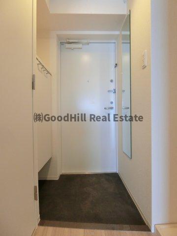 玄関　セレニテ東三国ミラク