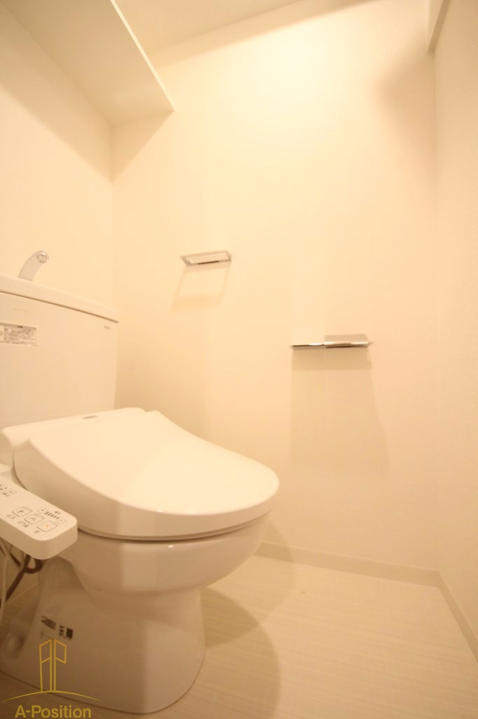 トイレ　RISING Maison本町橋