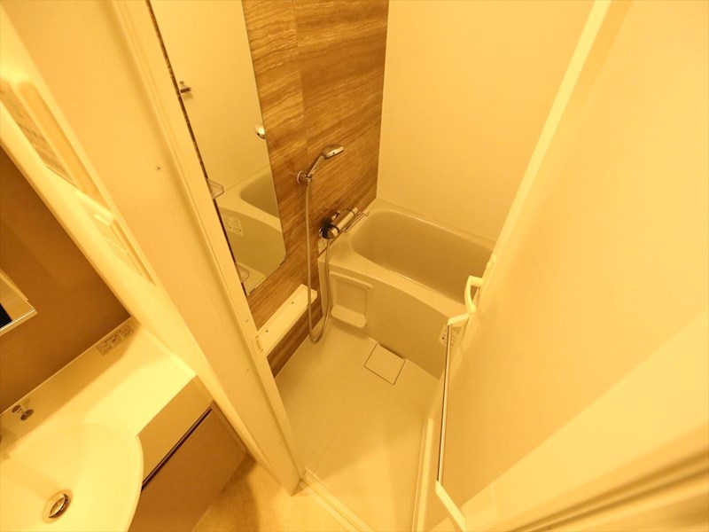 バス・シャワールーム　バスルーム　浴室暖房乾燥機付