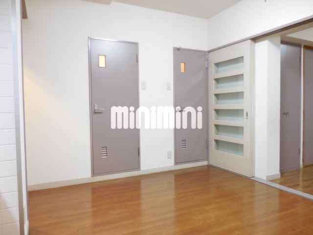 収納　収納充実♪和室には押入れがあります！