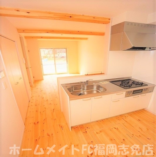 居室・リビング　★リビングは広々と開放感があります★