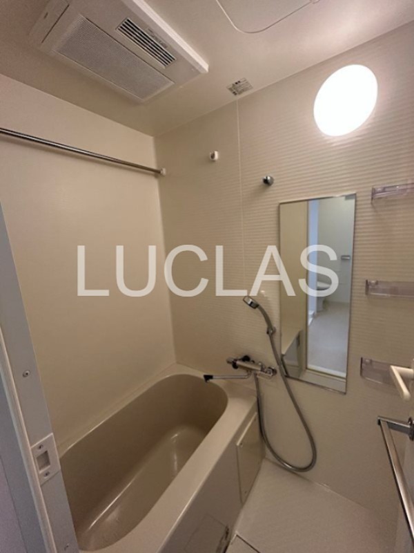 バス・シャワールーム　清潔感のある浴室で日々の疲れを癒します♪