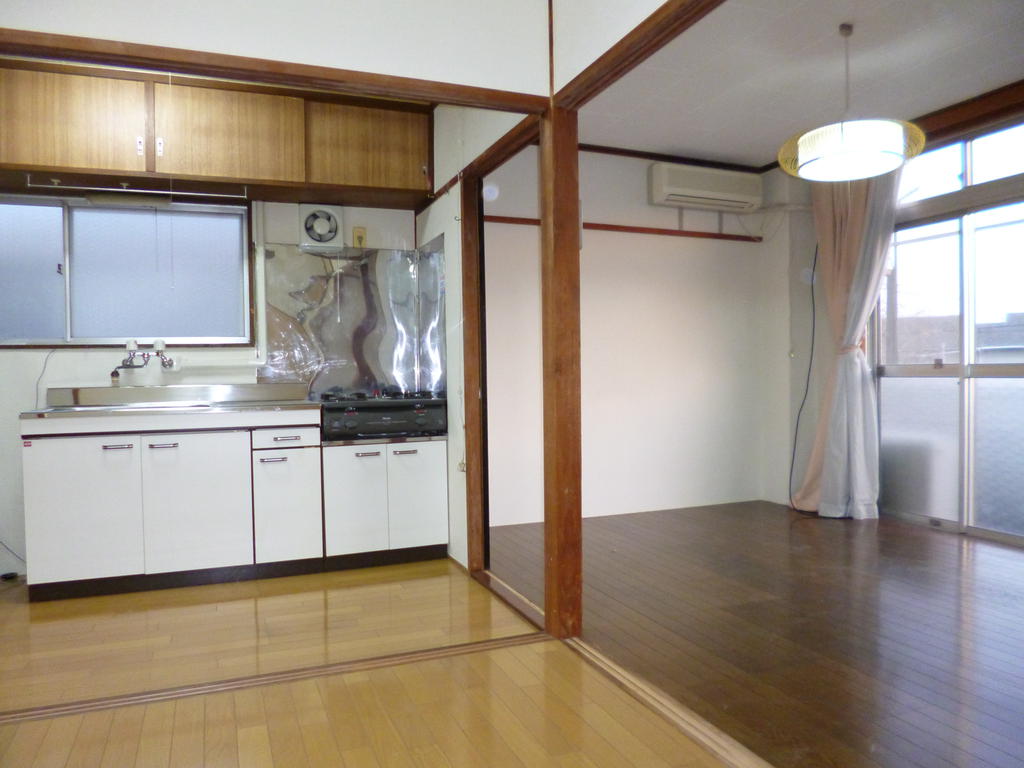 上毛電鉄 中央前橋駅 徒歩31分 2階建 築37年のキッチン写真