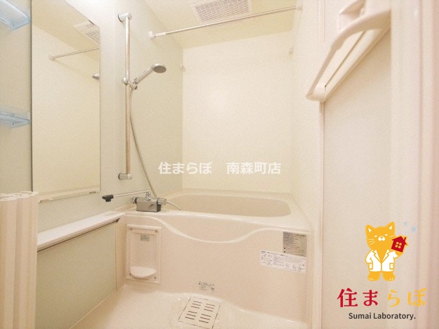 バス・シャワールーム　「見た目じゃなく、心に“しっくりくる”を大切に。」