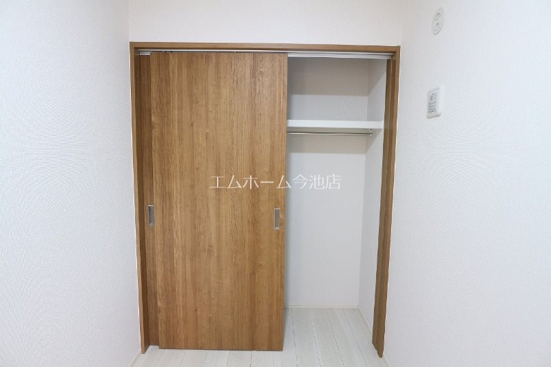 収納　クローゼット（収納スペース充実）同仕様写真