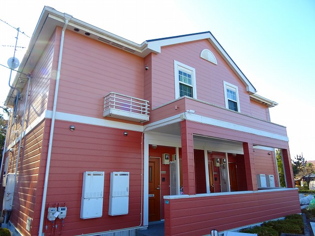 建物外観　落ち着いた雰囲気の外観です