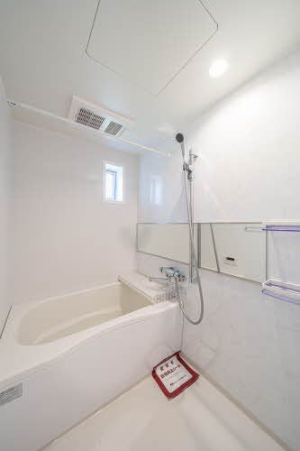 バス・シャワールーム　バスルーム