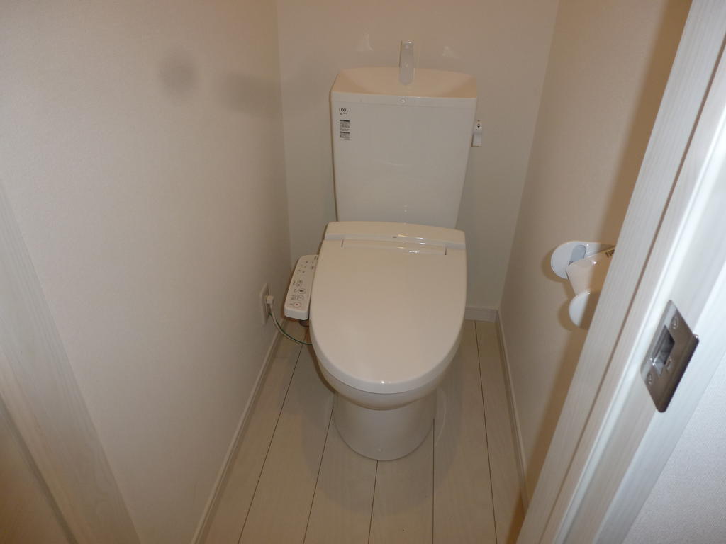 トイレ　温水洗浄トイレ