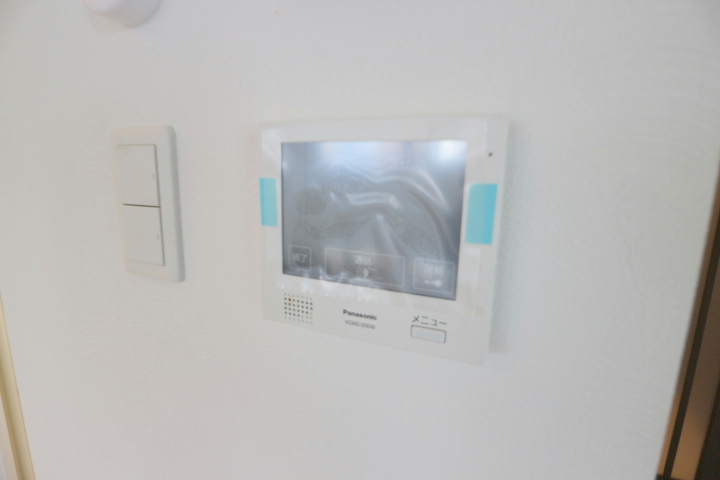 セキュリティ　モニター付きインターホンで安心♪