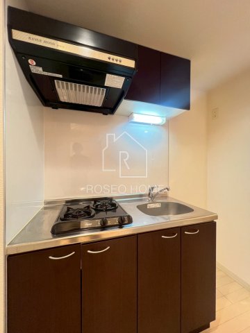 キッチン　同マンション別部屋：参考写真