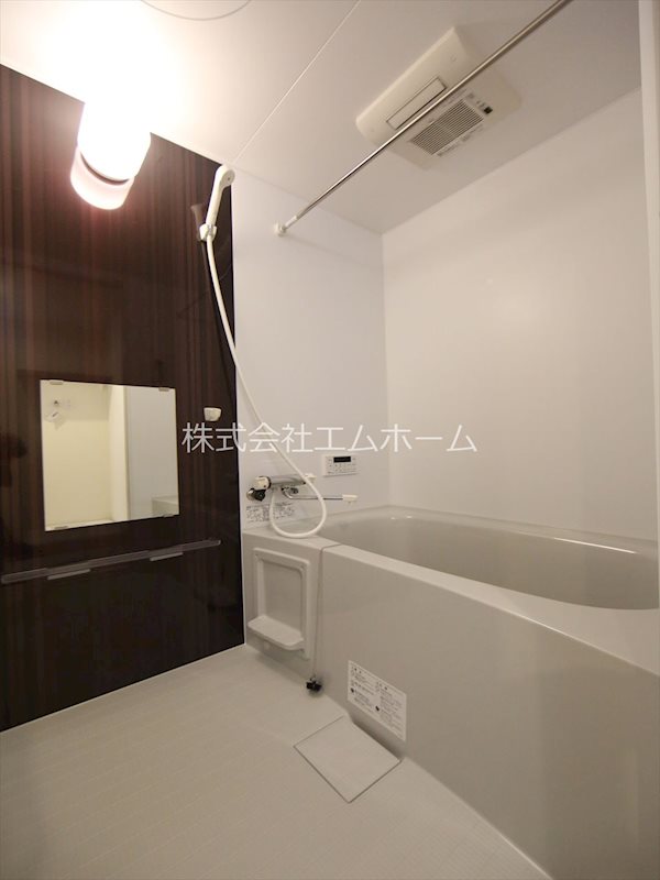 バス・シャワールーム　追い焚き　浴室暖房乾燥機　24時間換気機能　オートバス付風呂