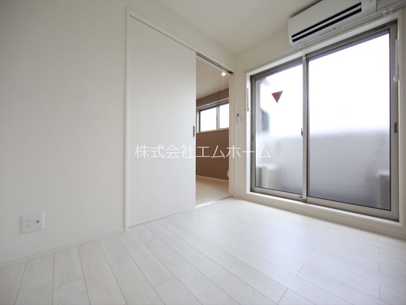 その他部屋・スペース　洋室4帖　２面採光　エアコン完備　バルコニー