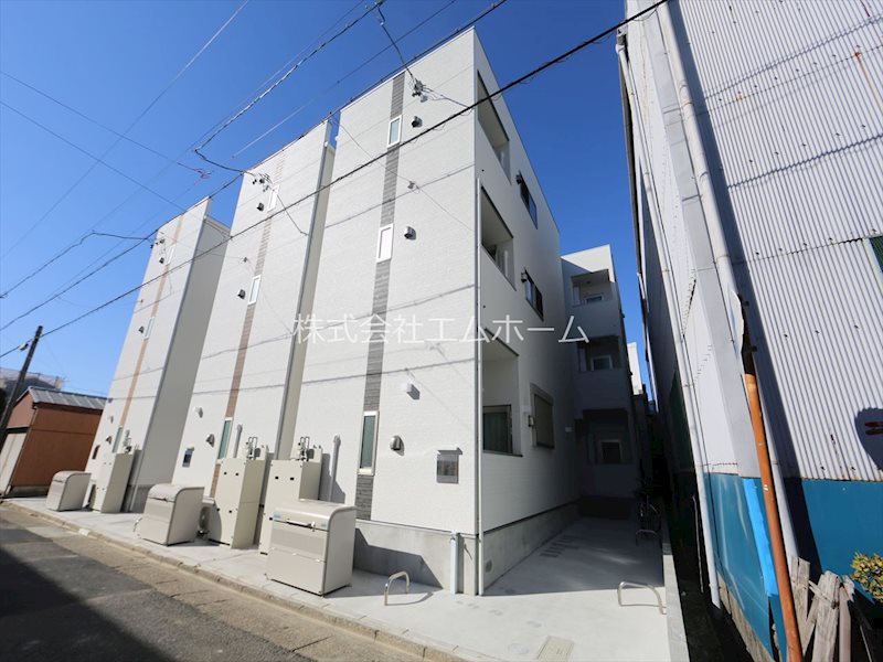 建物外観　外観　オートロック付　宅配ＢＯＸ有り