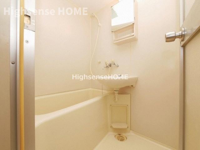 バス・シャワールーム　日々の疲れを癒すお風呂付です