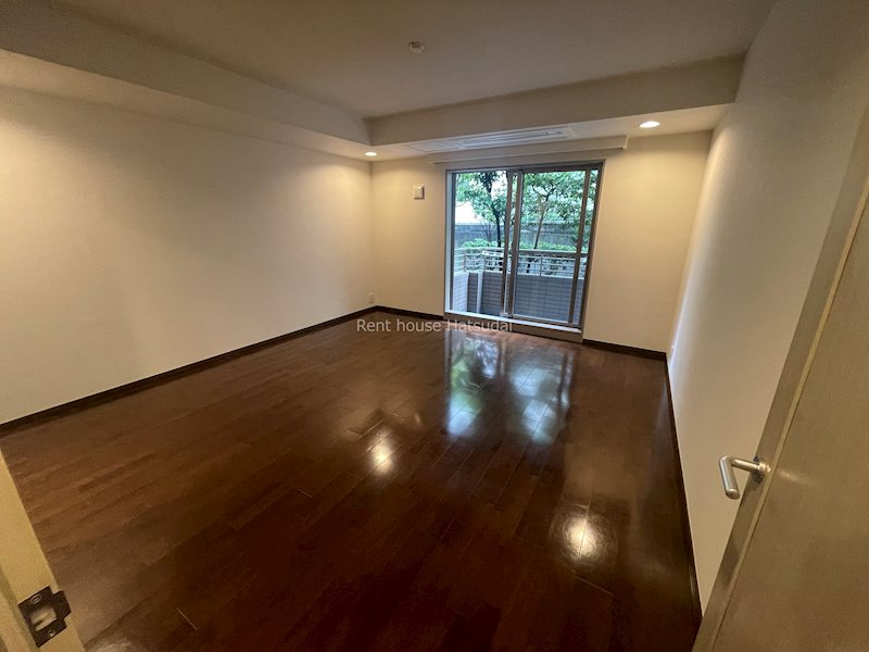 居室・リビング　別号室の参考写真となります